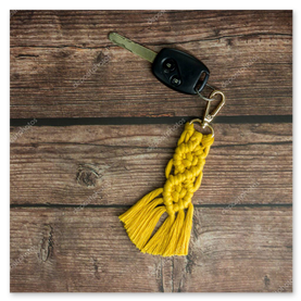 Llavero de madera grabado con inicial